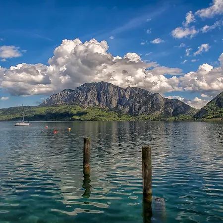 Gasthaus Zur Nixe Гостевой дом Штайнбах-ам-Аттерзее