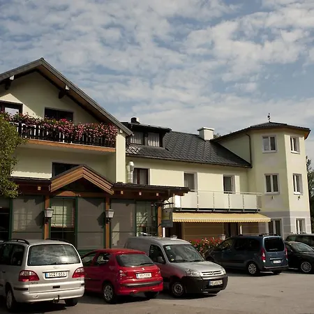 招待所 Gasthaus Zur Nixe 阿特湖畔施泰因巴赫